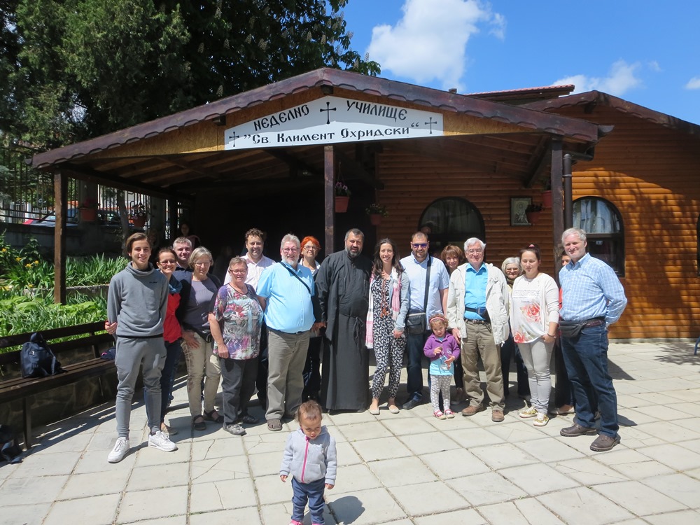 Begegnung mit der orthodoxen Kirchengemeinde in Asparuchovo 
